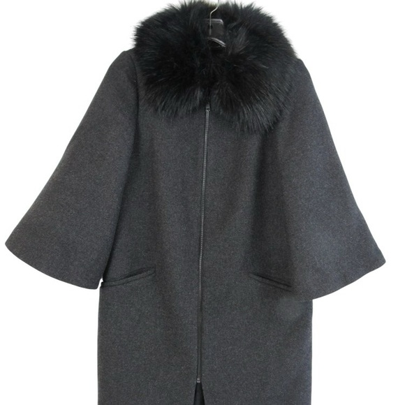 Zara Black Cape with Faux Fur Collar - Picture 1 of 15